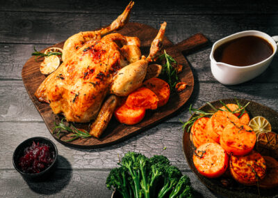 Gebratener Truthahn mit fondierten Süßkartoffeln