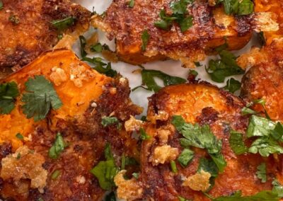 Süßkartoffeln mit Parmesankruste